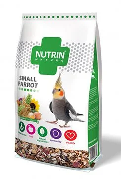Nutrin Nature Loro Pequeño Gramáž 1000g